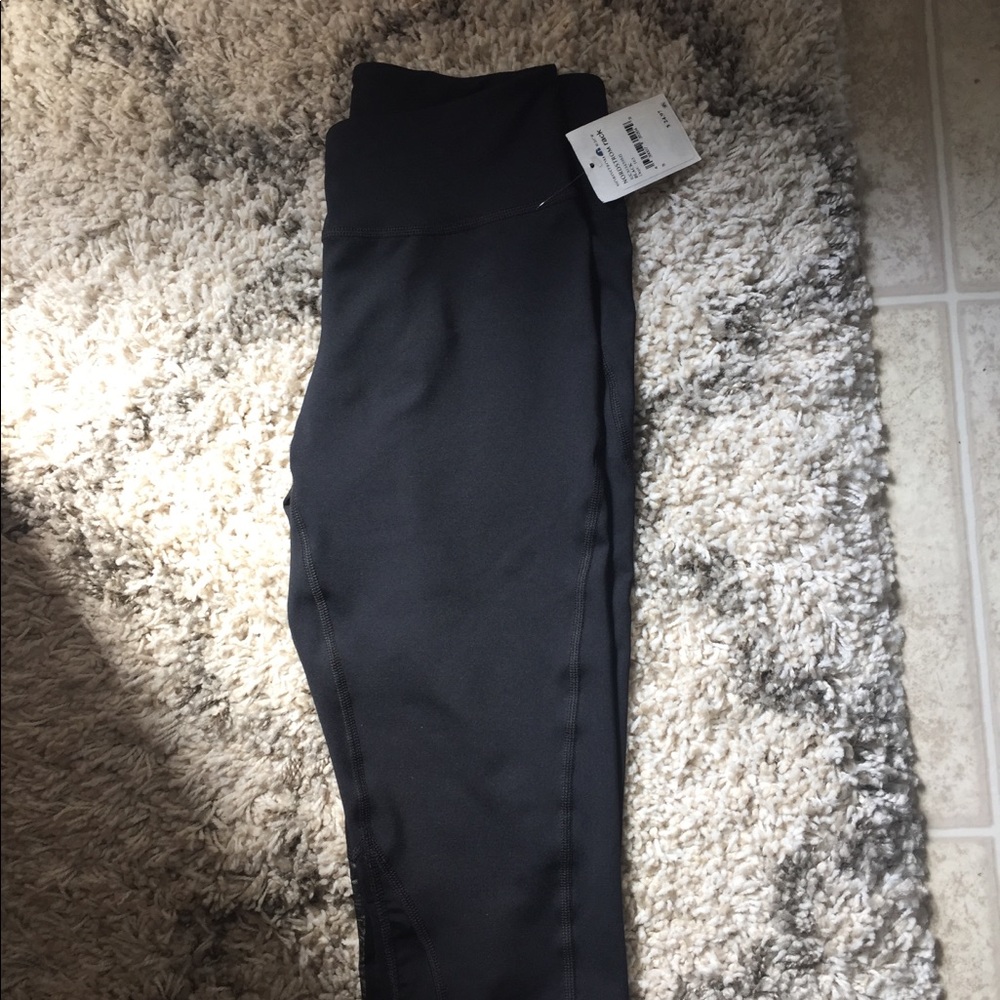 NWT Zella crop leggings